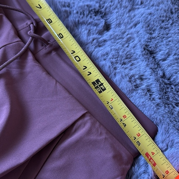 NEW Athleta Venture Pants Womens Size 6 Stretch Comfort Performance UPF Workout - Picture 9 of 11